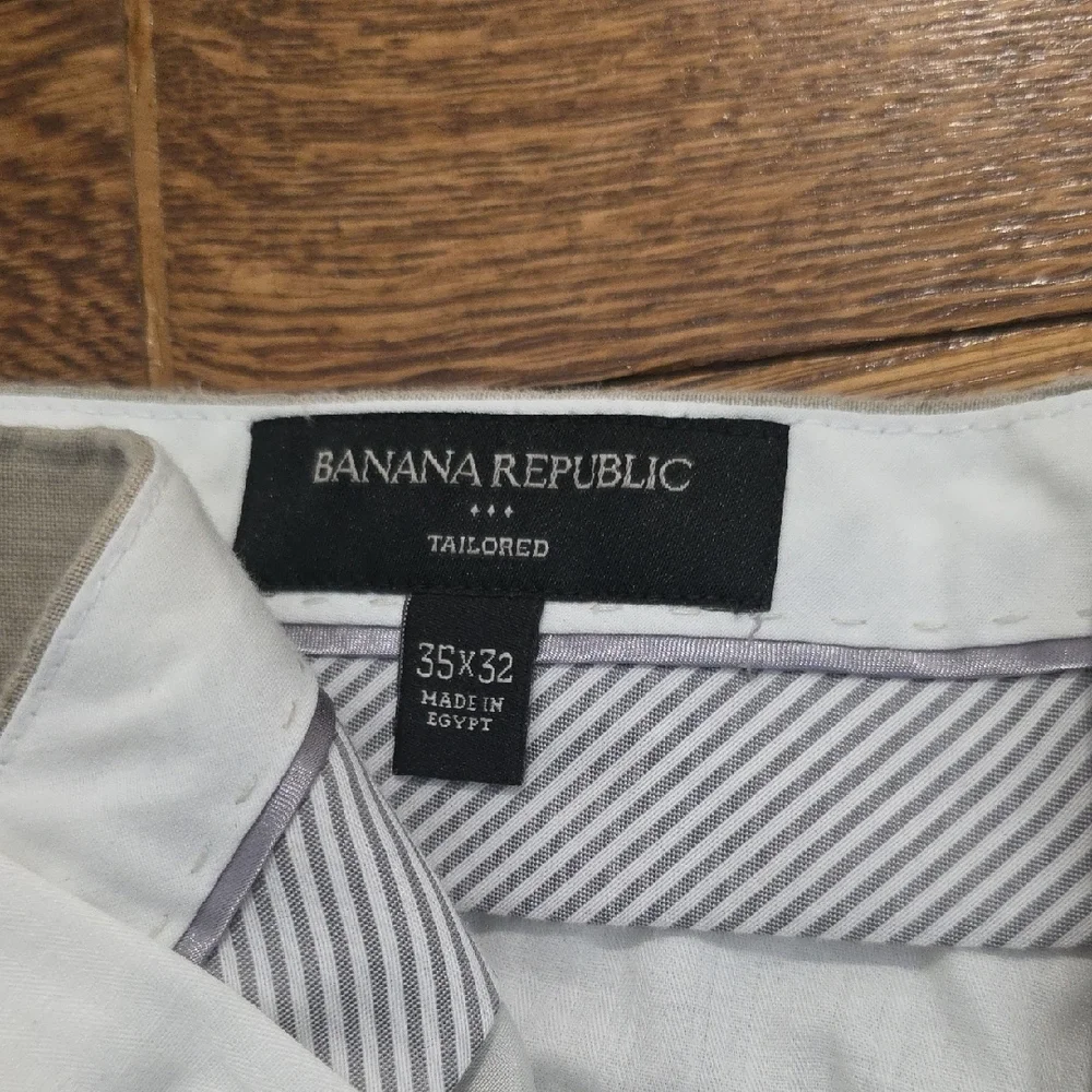 Banana Republic Tan Chinos Versatile Cotton-Blend